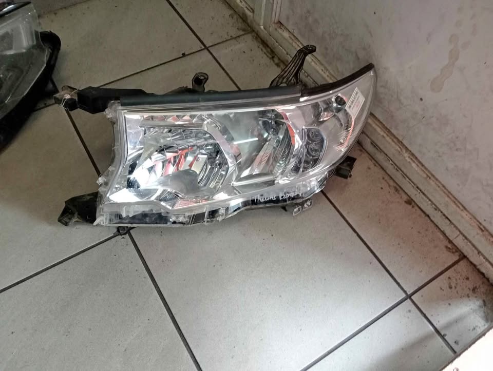 Toyota Land Cruiser Headlight Used Auto Body Spare Parts at Sema Spare Center. - Private Seller Toyota Land Cruiser Headlight Used Auto Body Spare Parts at Sema Spare Center. - Private Seller