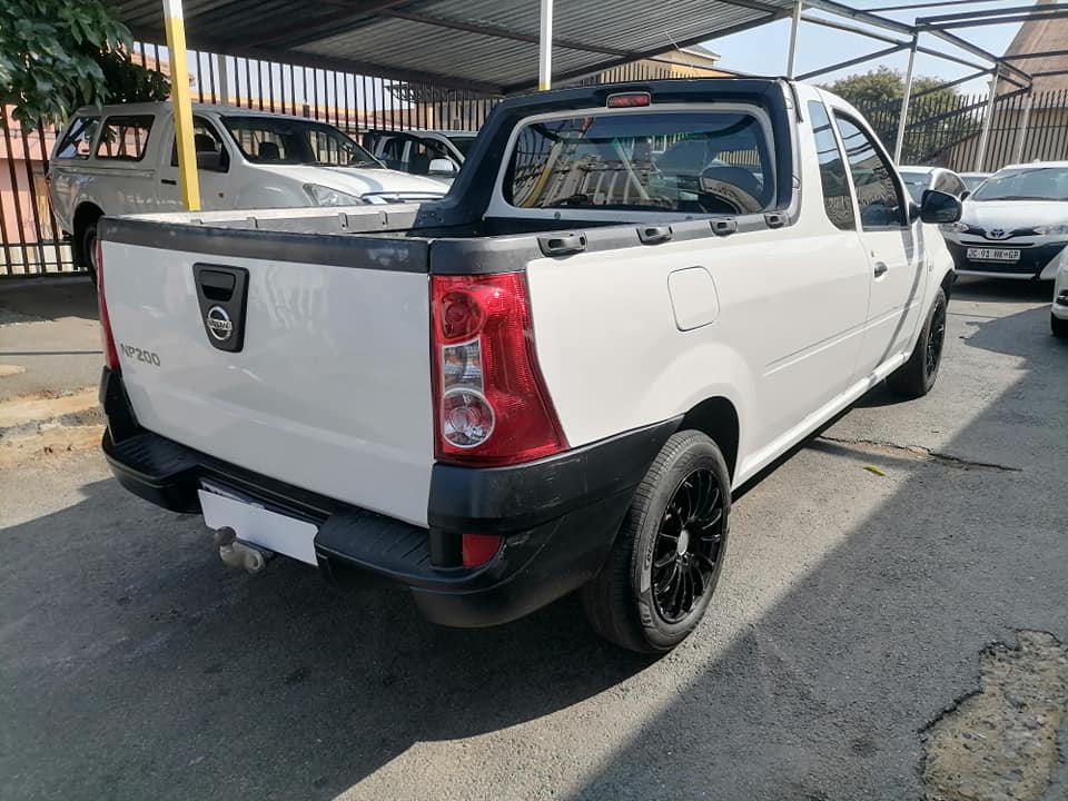 2011 Nissan Np200 1.6i Bakkie
