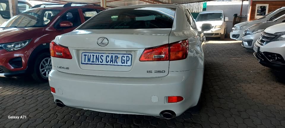 Lexus IS 250 V6 Manual petrol