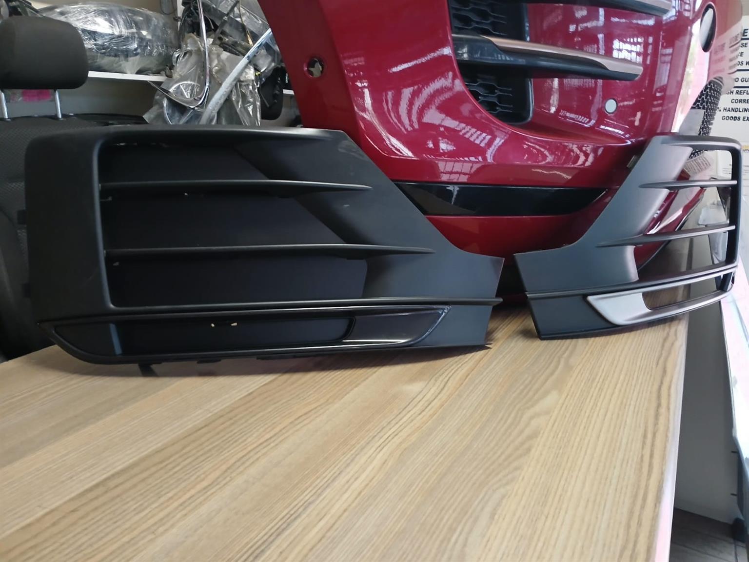 2017 AUDI Q2 FOGLIGHT COVER LEFT AND RIGHT FOR SALE IN GOOD CONDITION - Private Seller 2017 AUDI Q2 FOGLIGHT COVER LEFT AND RIGHT FOR SALE IN GOOD CONDITION - Private Seller