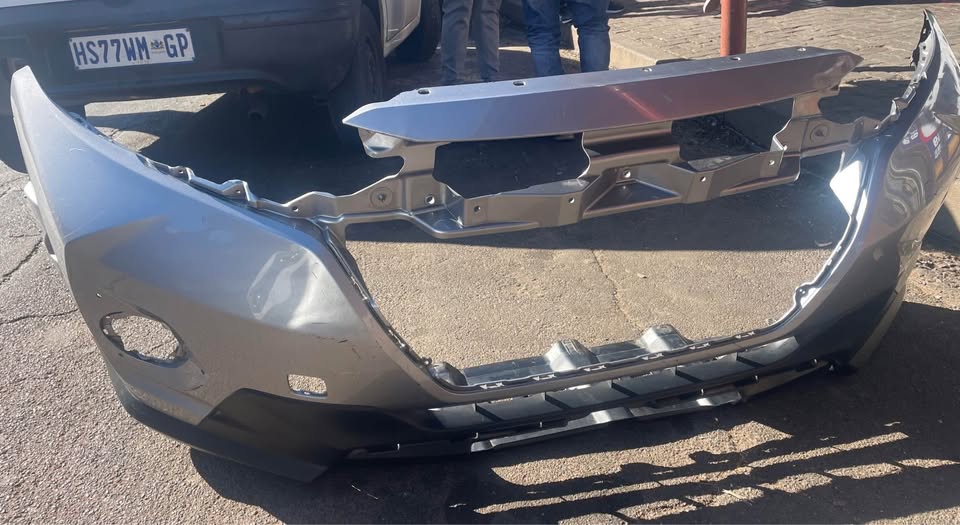 Honda W-RV front bumper - Private Seller
