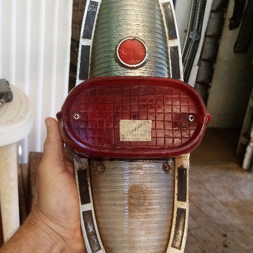 Commander, tail light