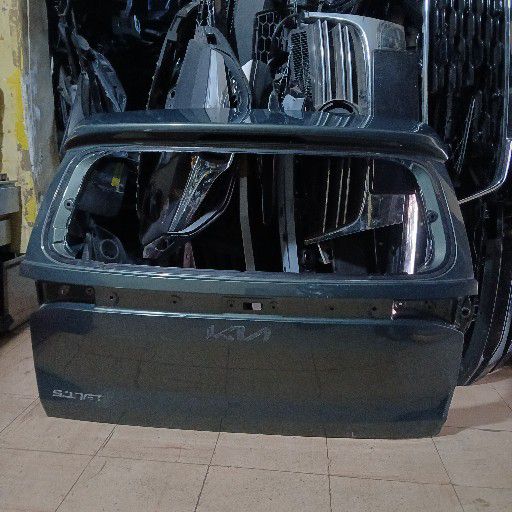 kia seltos tailgate - Private Seller kia seltos tailgate - Private Seller