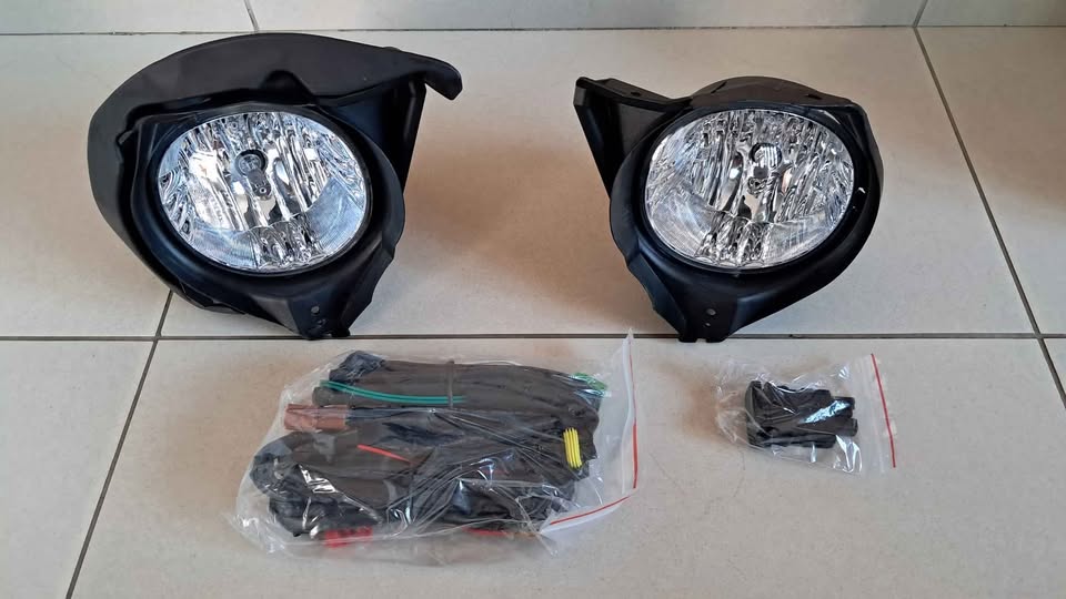 TOYOTA FORTUNER 09/11 BRAND NEW FOGLIGHT KITS FORSALE