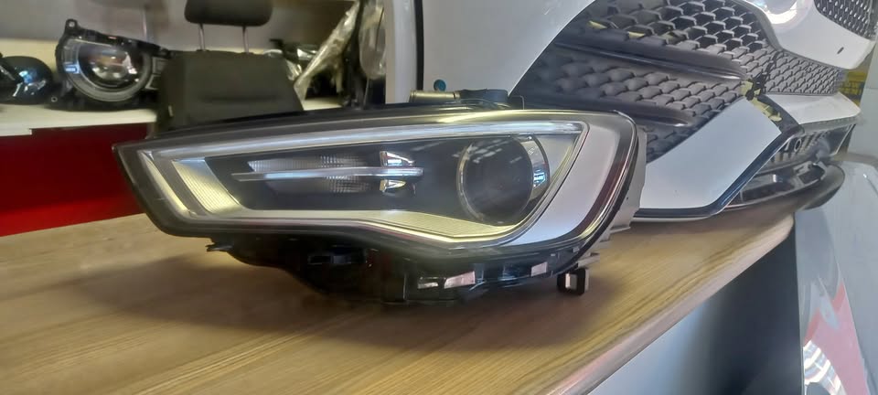 2016 AUDI A3 HEADLIGHT LEFT SIDE FOR SALE - Private Seller 2016 AUDI A3 HEADLIGHT LEFT SIDE FOR SALE - Private Seller