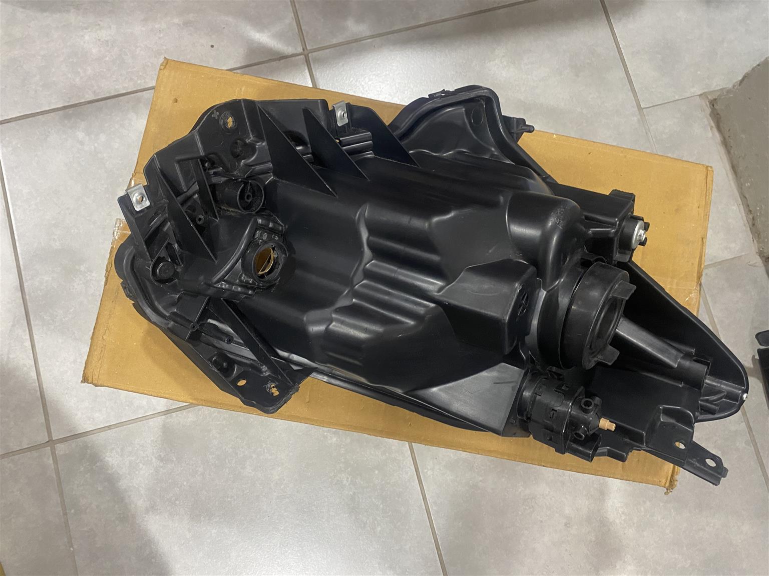 2020 SUZUKI SWIFT HEADLIGHT LEFT SIDE FOR SALE. IN PRISTINE CONDITION - Private Seller 2020 SUZUKI SWIFT HEADLIGHT LEFT SIDE FOR SALE. IN PRISTINE CONDITION - Private Seller