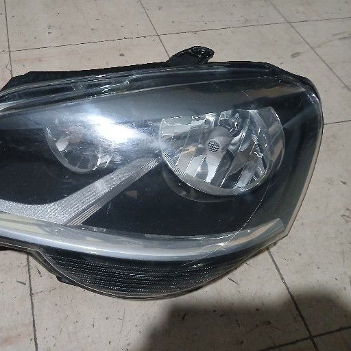 polo vivo headlight - Private Seller polo vivo headlight - Private Seller