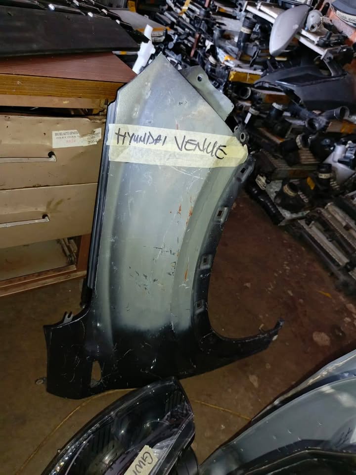 Hyundai Venue right fender - Private Seller