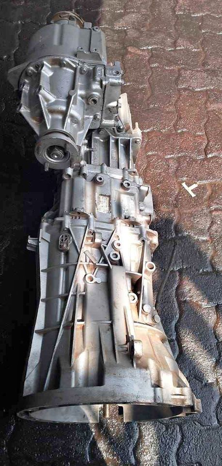 Land Rover Defender 2.4 TDCi manual Gear box For Sale - Private Seller Land Rover Defender 2.4 TDCi manual Gear box For Sale - Private Seller