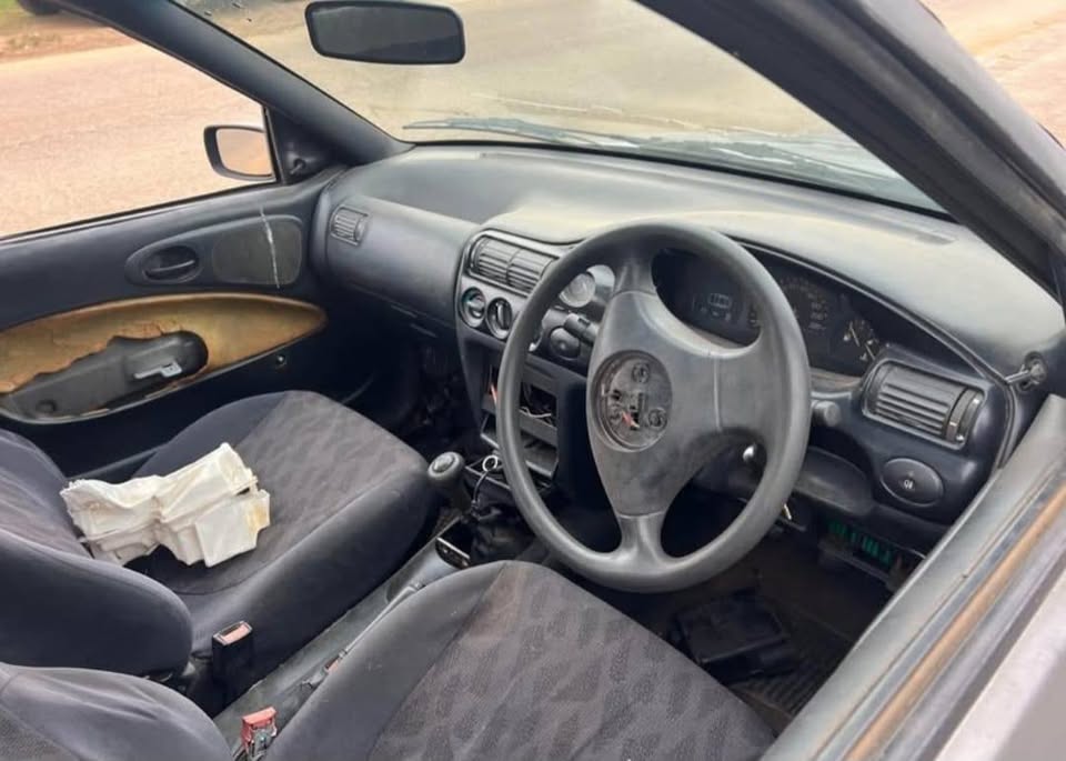 Ford escort stripping for parts my number WhatsApp or cell  Patrick - Private Seller