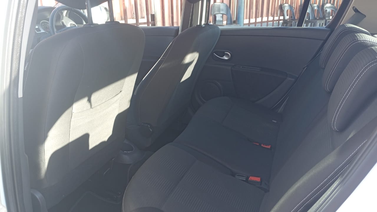 2009 Renault Clio 3 dynamic TomTom Edition, millage: urgent sale