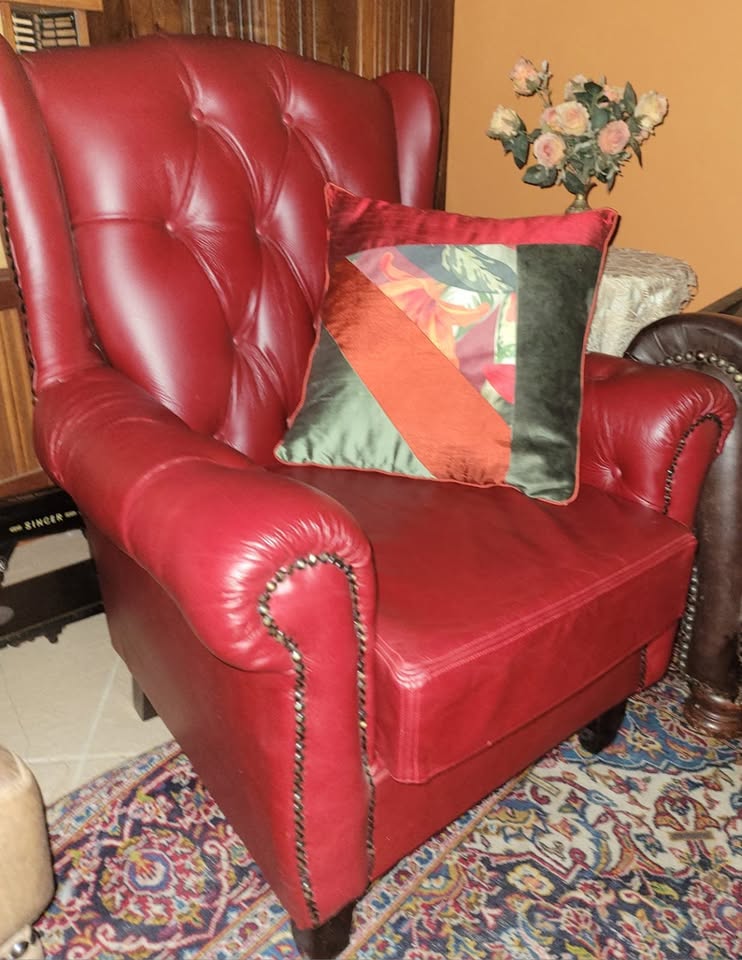 Jefferson Chesterfield wingback chair in full grain vintage brown, genuine leather.