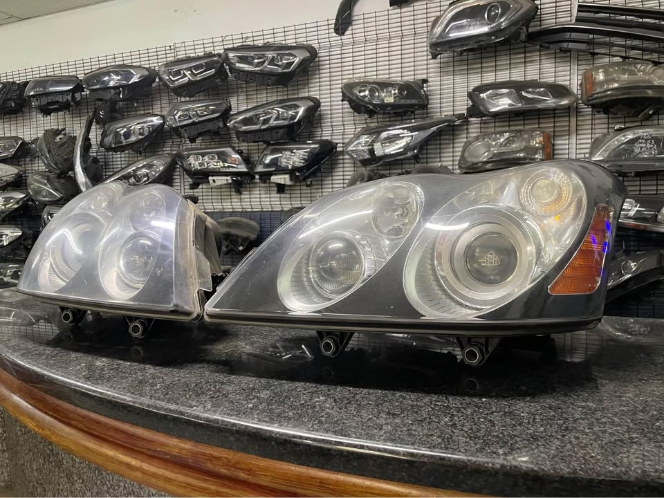 Maybach 57 S Headlights available