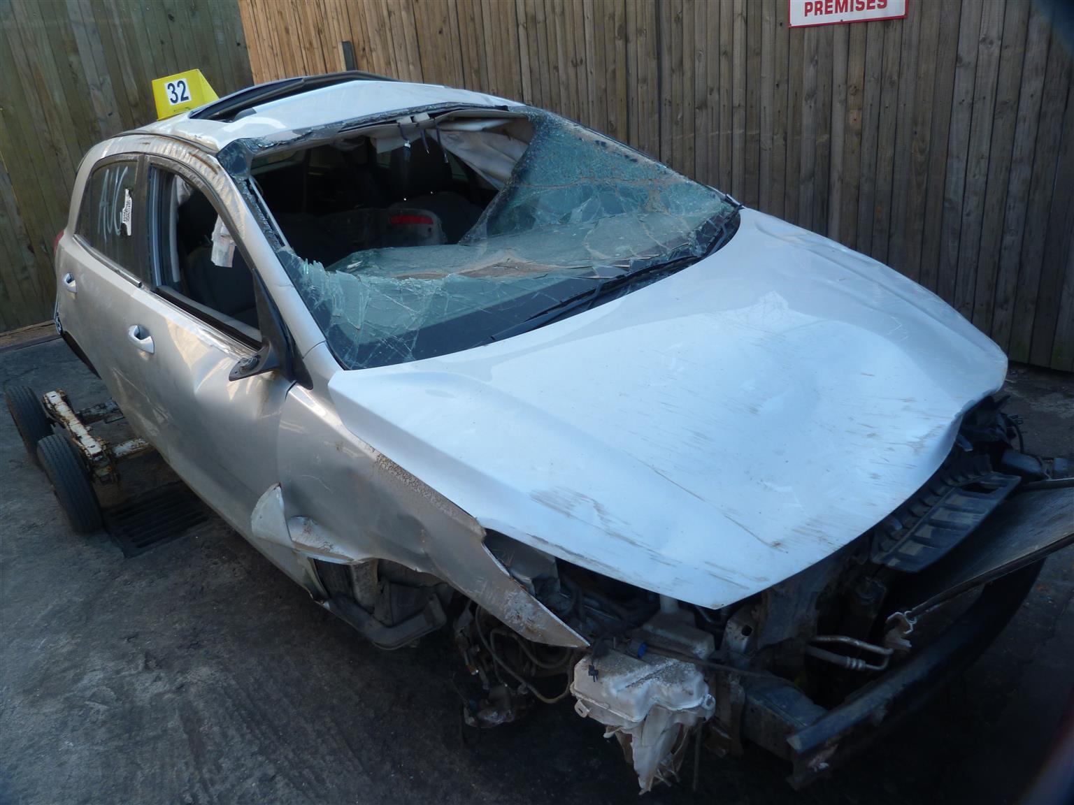 Kia Rio 1,4 EX AT - 2018 Spares - Private Seller Kia Rio 1,4 EX AT - 2018 Spares - Private Seller