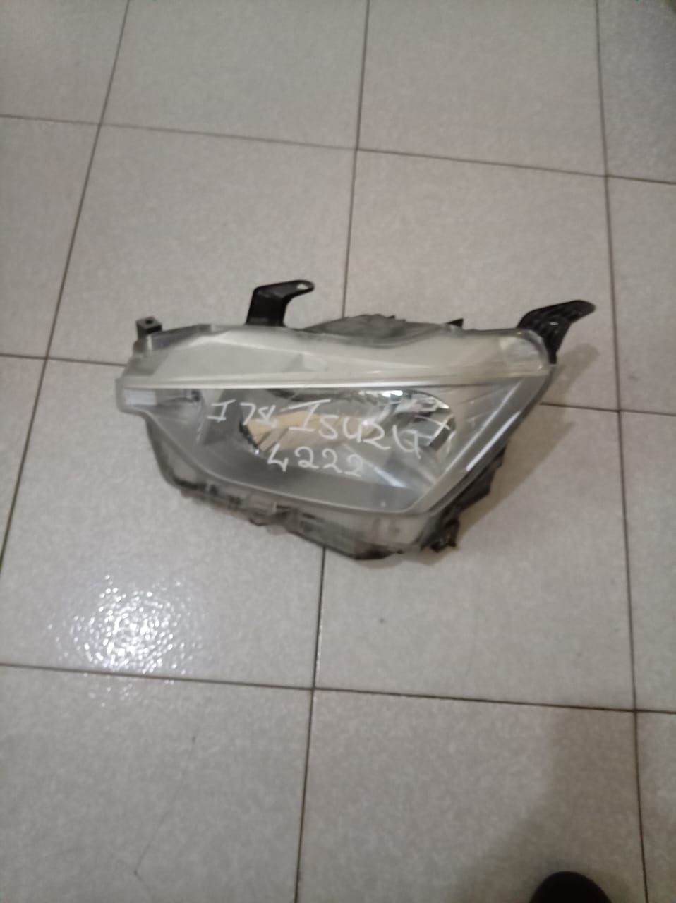 Isuzu kb250 2023 / 2025 Head Light LEFT - Private Seller Isuzu kb250 2023 / 2025 Head Light LEFT - Private Seller