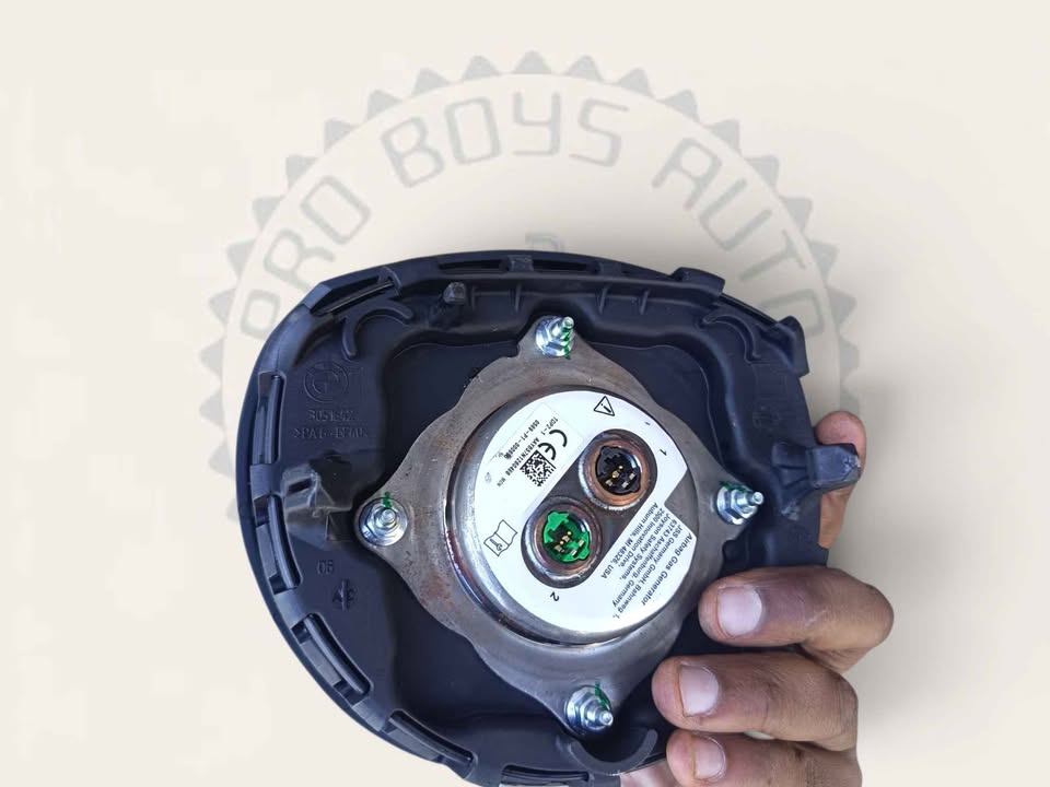 BMW E82 E84 E88 E90 E92 E93 BRAND NEW STEERING WHEEL AIRBAG - Private Seller BMW E82 E84 E88 E90 E92 E93 BRAND NEW STEERING WHEEL AIRBAG - Private Seller