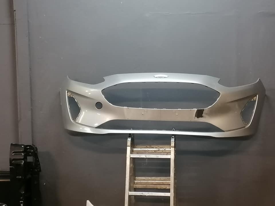 Ford Fiesta silver front bumper for sale - Private Seller Ford Fiesta silver front bumper for sale - Private Seller