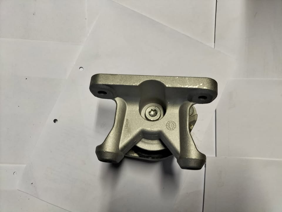 Audi A4 B7 NEW gearbox mountings for sale - Private Seller Audi A4 B7 NEW gearbox mountings for sale - Private Seller