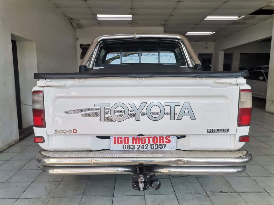 Used Toyota Hilux 2.4GD-6 double cab 4x4 Raider auto - Private Seller