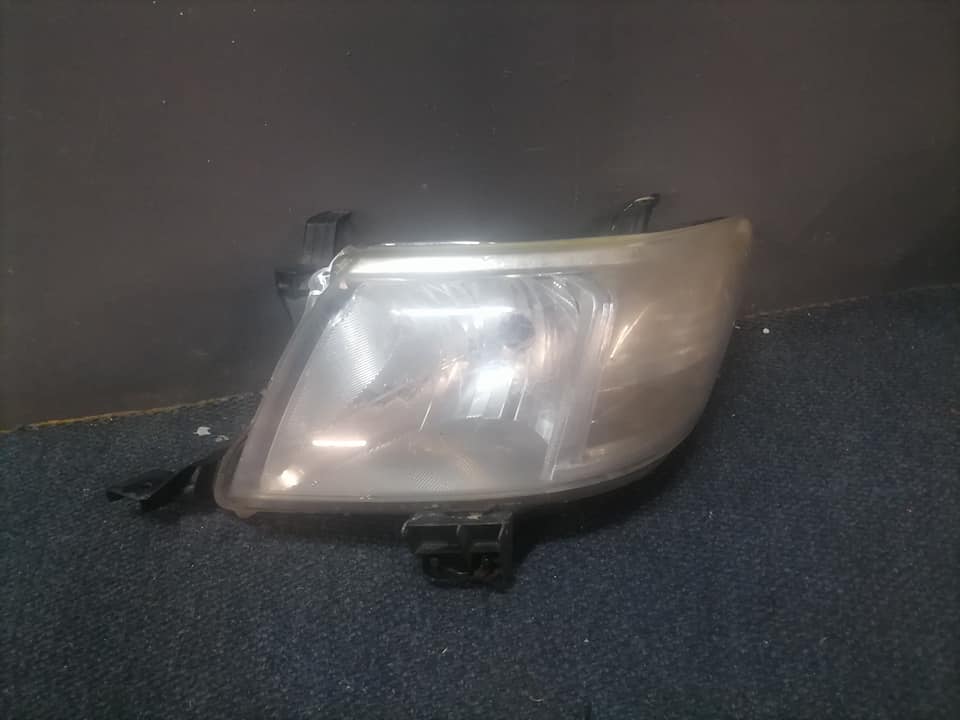 Toyota Hilux D40 headlight DM or Message number in the description for assistance. - Private Seller Toyota Hilux D40 headlight DM or Message number in the description for assistance. - Private Seller