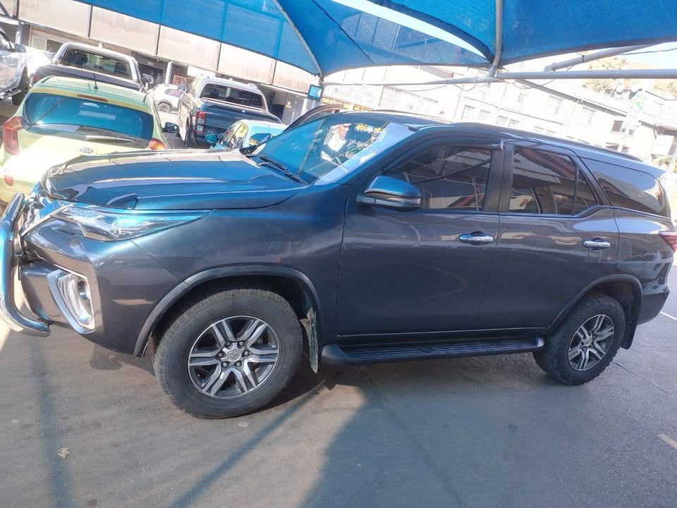 Toyota Fortuner GD6 4x4