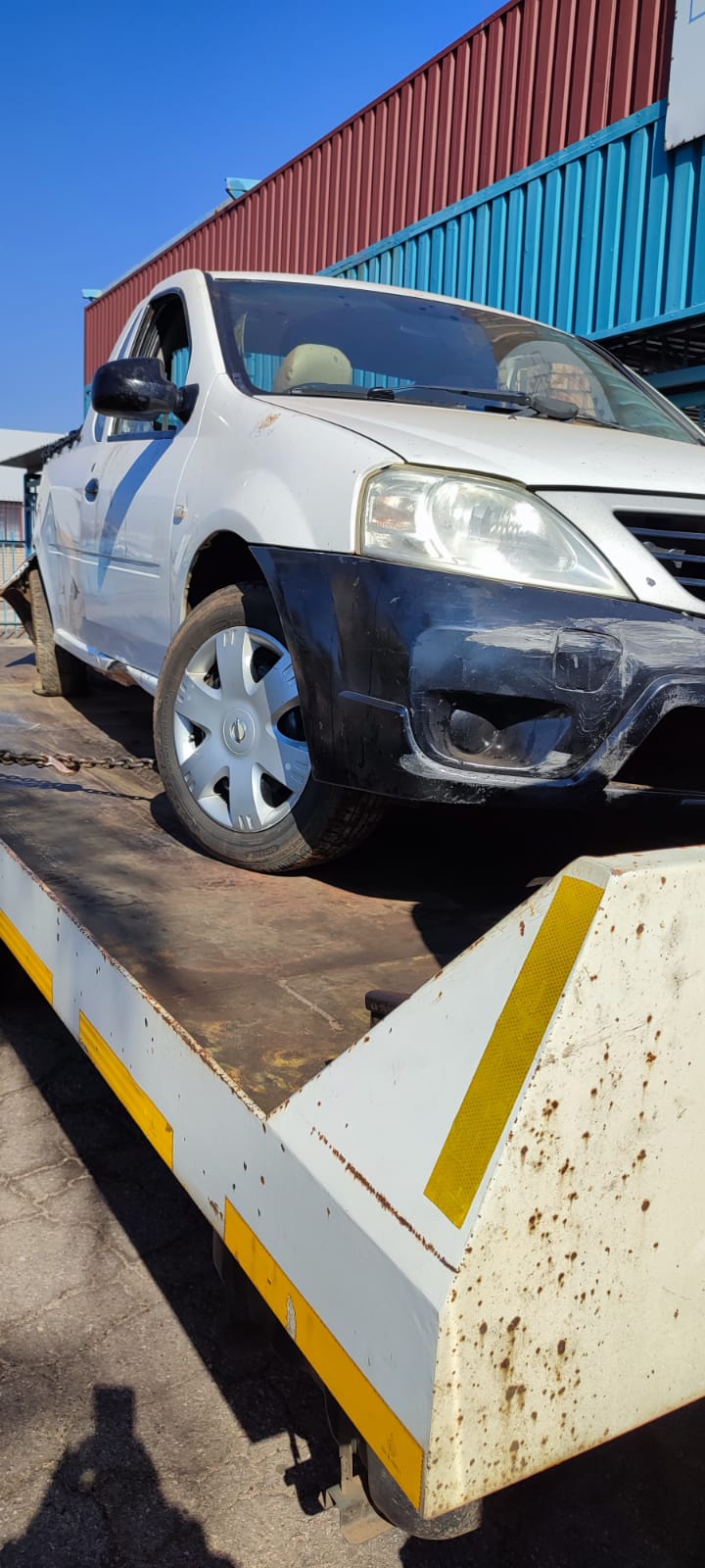 NISSAN NP200 1.6 BAKKIE STRIPPING FOR SPARES - Private Seller NISSAN NP200 1.6 BAKKIE STRIPPING FOR SPARES - Private Seller