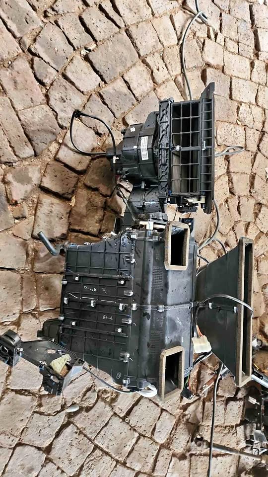 Mahindra scorpio heater box unit available - Private Seller Mahindra scorpio heater box unit available - Private Seller