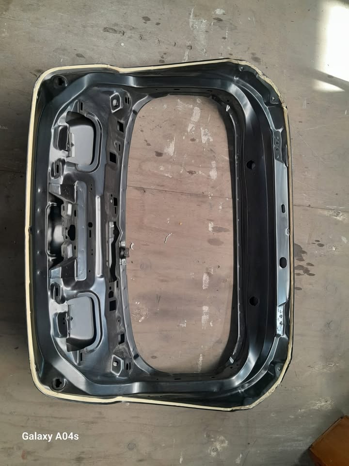 FORD FIESTA REAR TAILGATE 2009-2012 FOR SALE - Private Seller FORD FIESTA REAR TAILGATE 2009-2012 FOR SALE - Private Seller