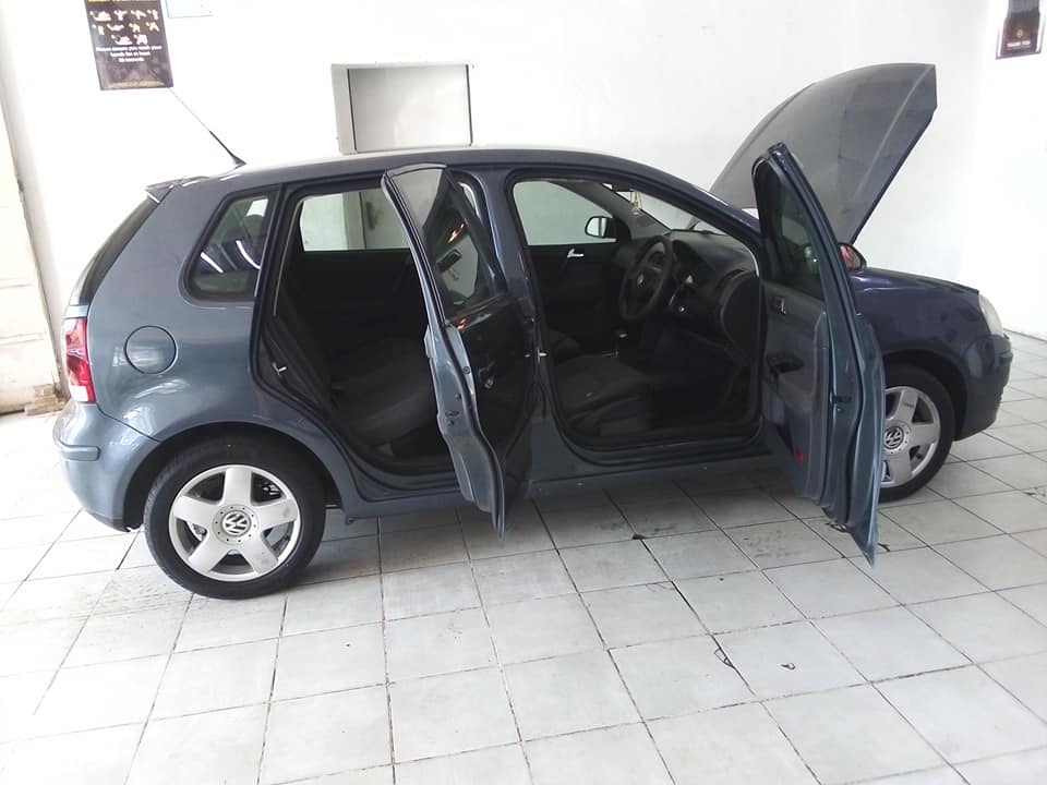 2010 VW POLO BUTJWA 1.6 MANUAL PETROL GREY 82000KM