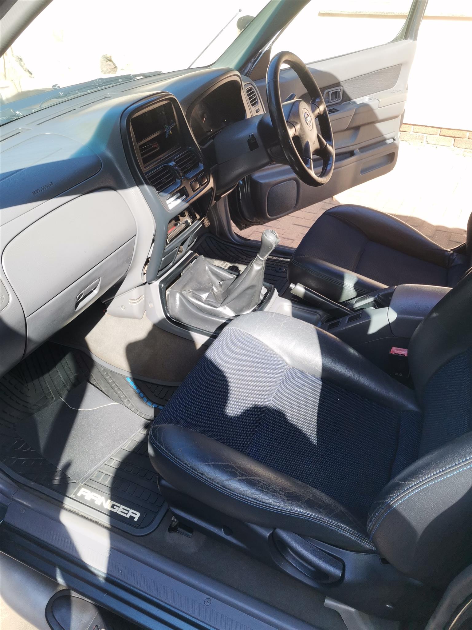 Used 2005 Nissan Hardbody 3.0 16V TD double cab Hi-rider SEL - Private Seller