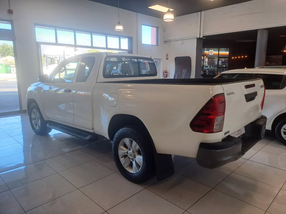 2017 Toyota Hilux 2.4GD-6 SRX X/Cab