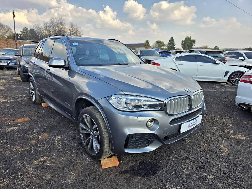 2016 BNW X5 F15 30 EDRIVE STRIPPING AS SPARES - Private Seller 2016 BNW X5 F15 30 EDRIVE STRIPPING AS SPARES - Private Seller
