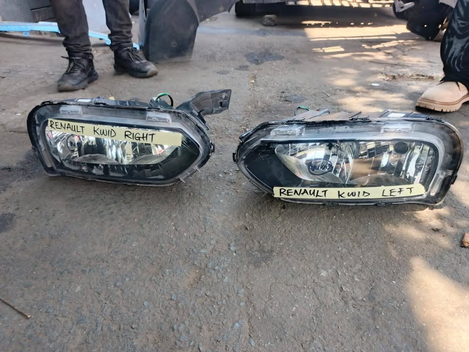 Renault kwid left and right Headlight - Private Seller Renault kwid left and right Headlight - Private Seller