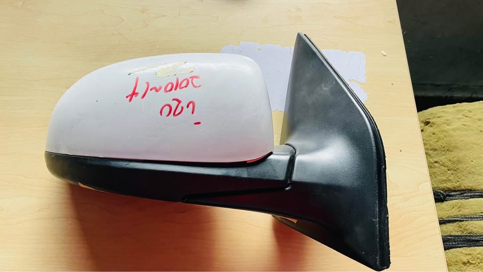 Hyundai i20 side mirror 2010/14 - Private Seller