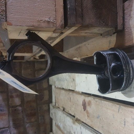 Range Rover Sport 4.4 Aspirated Piston and Conrod
