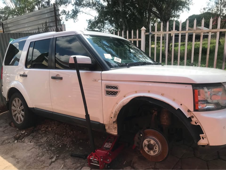 2013 Land Rover Discovery 4 stripping for spares on sale - Private Seller