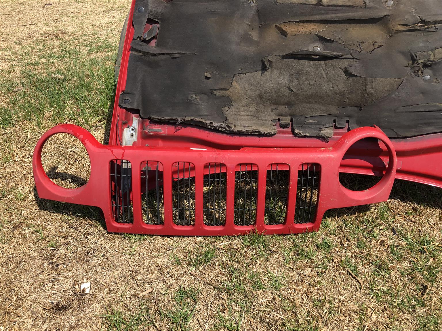 Jeep Cherokee Front Bumper Grille - Private Seller