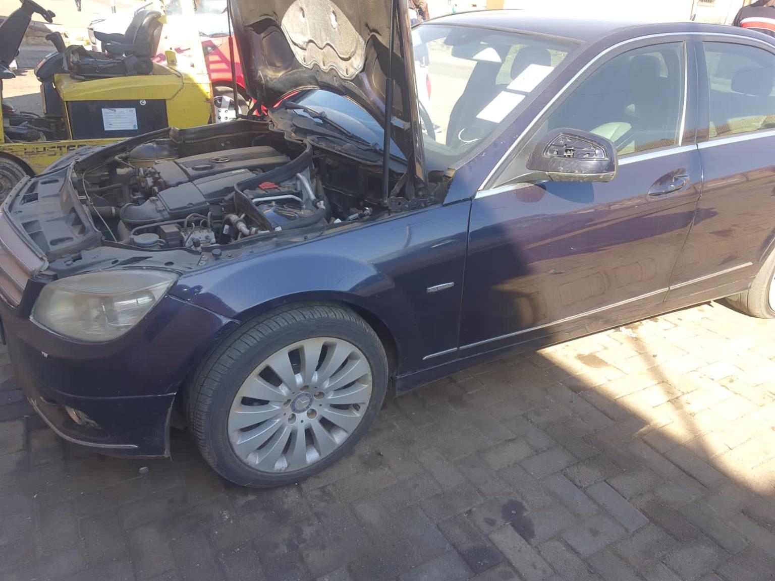 Mercedes Benz C200 – Stripping for Spares - Private Seller Mercedes Benz C200 – Stripping for Spares - Private Seller