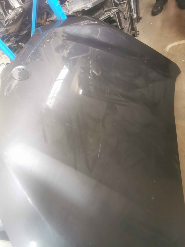 BMW X1 F48 Bonnet - Private Seller BMW X1 F48 Bonnet - Private Seller