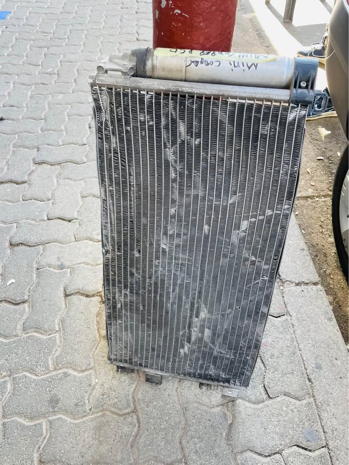 Mini Cooper R50 condenser - Private Seller