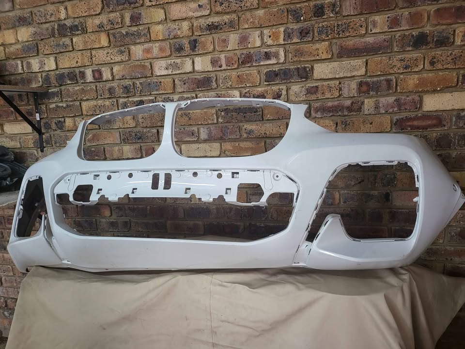 2020 BMW X3/ X4 front bumper for sale - Private Seller 2020 BMW X3/ X4 front bumper for sale - Private Seller