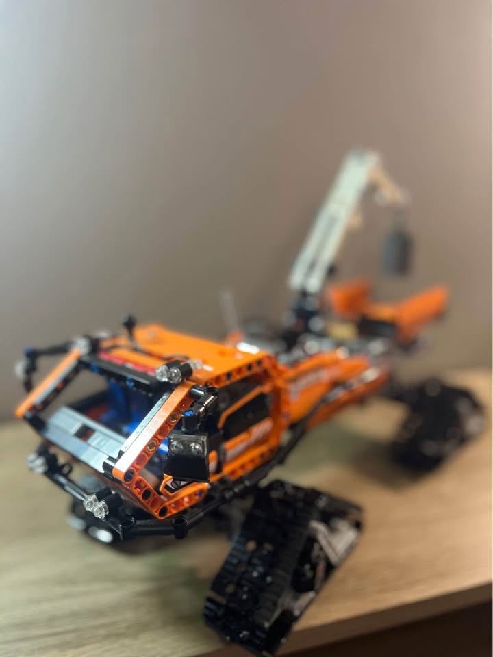 Very Rare LEGO 42038 Technic Arctic Truck.