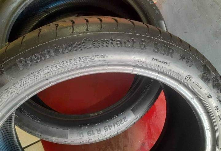 225/45/19 Continental Run Flat Tyres for Sale. - Private Seller