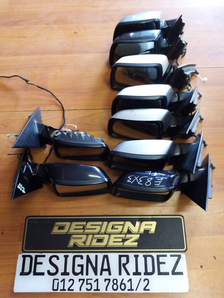 BMW E83 X3 SIDE MIRROR , MIRROR COVERS & GLASS - Private Seller BMW E83 X3 SIDE MIRROR , MIRROR COVERS & GLASS - Private Seller