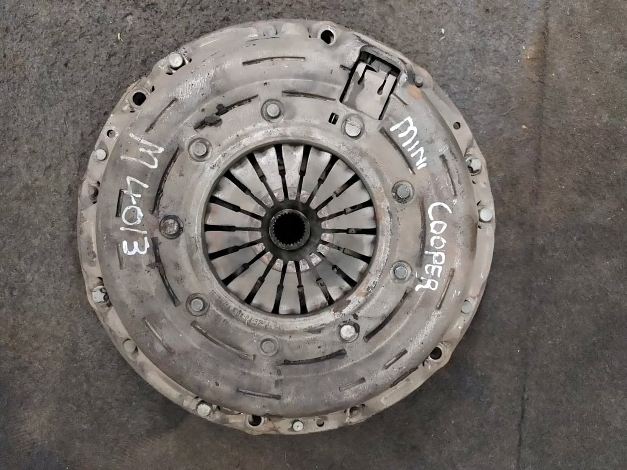 MINI COOPER PRESSURE PLATE - Private Seller MINI COOPER PRESSURE PLATE - Private Seller