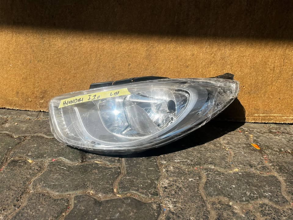 Hyundai i10 Headlight - Private Seller Hyundai i10 Headlight - Private Seller