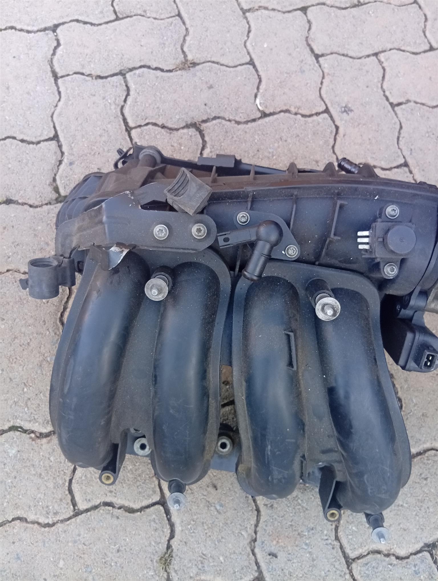 BMW E90 E87 n46 intake manifold - Private Seller