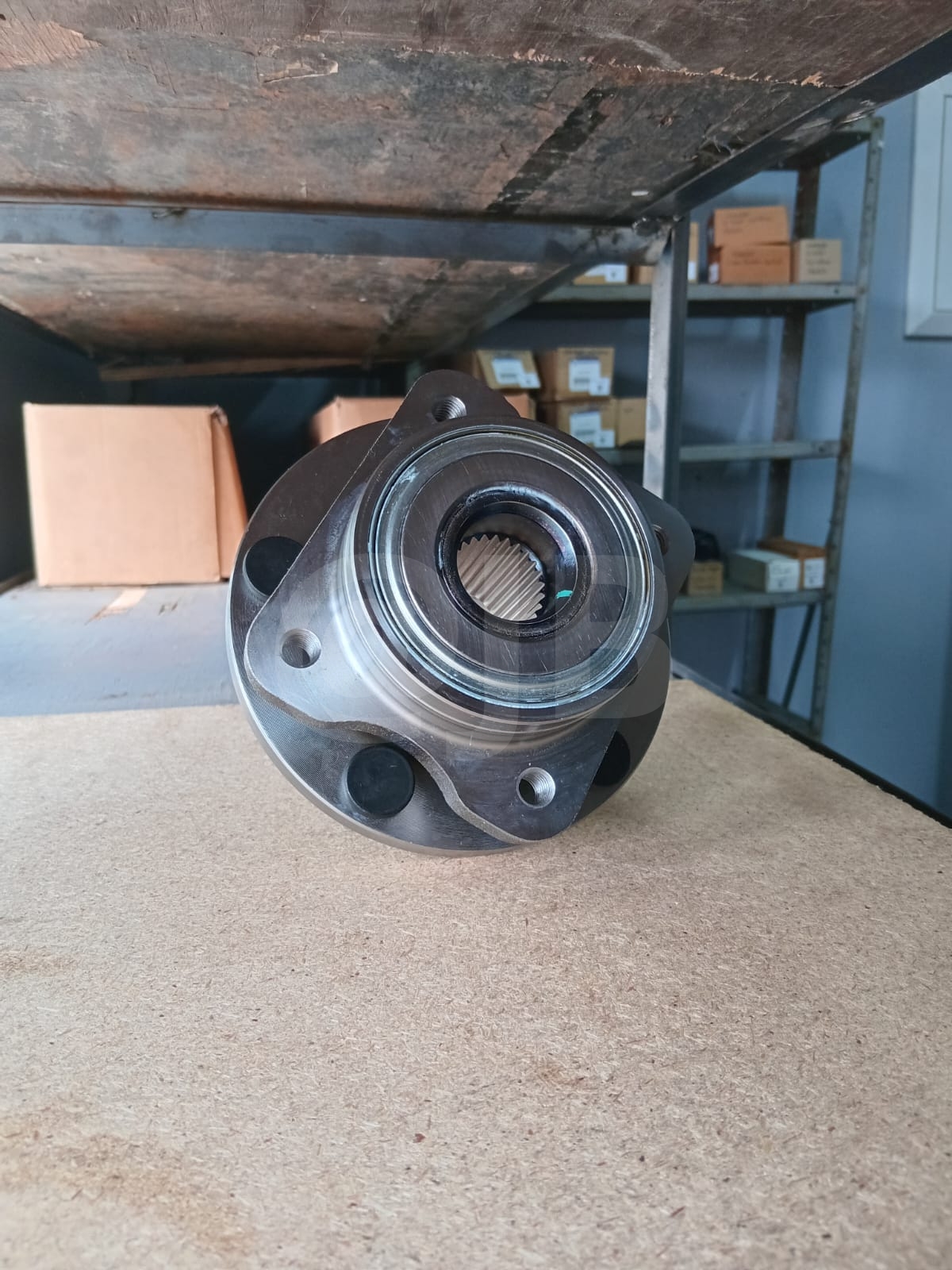 Wheel Hub For Chrysler Grand Voyager 3.3 (New) - Chrysler Exterior Parts - Private Seller Wheel Hub For Chrysler Grand Voyager 3.3 (New) - Chrysler Exterior Parts - Private Seller