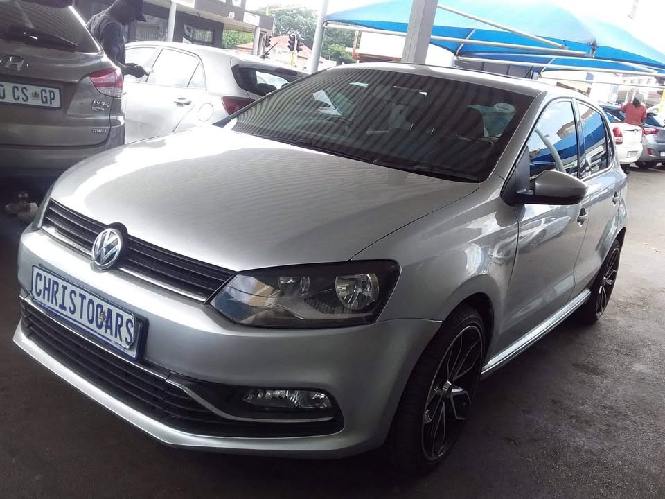 2015 VW polo 6 hatchback comfort line 2015