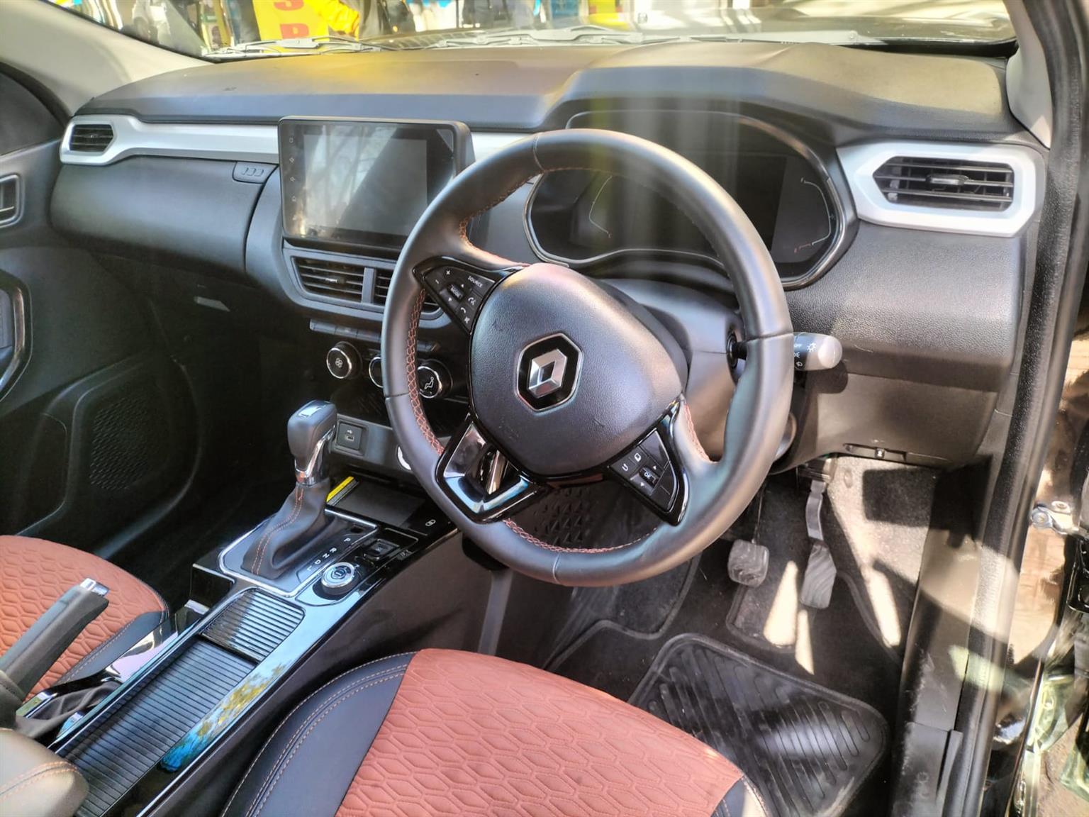 2024 RENAULT KIGER 1.0T XTRONIC TURBO SERVICE BOOK3000KM